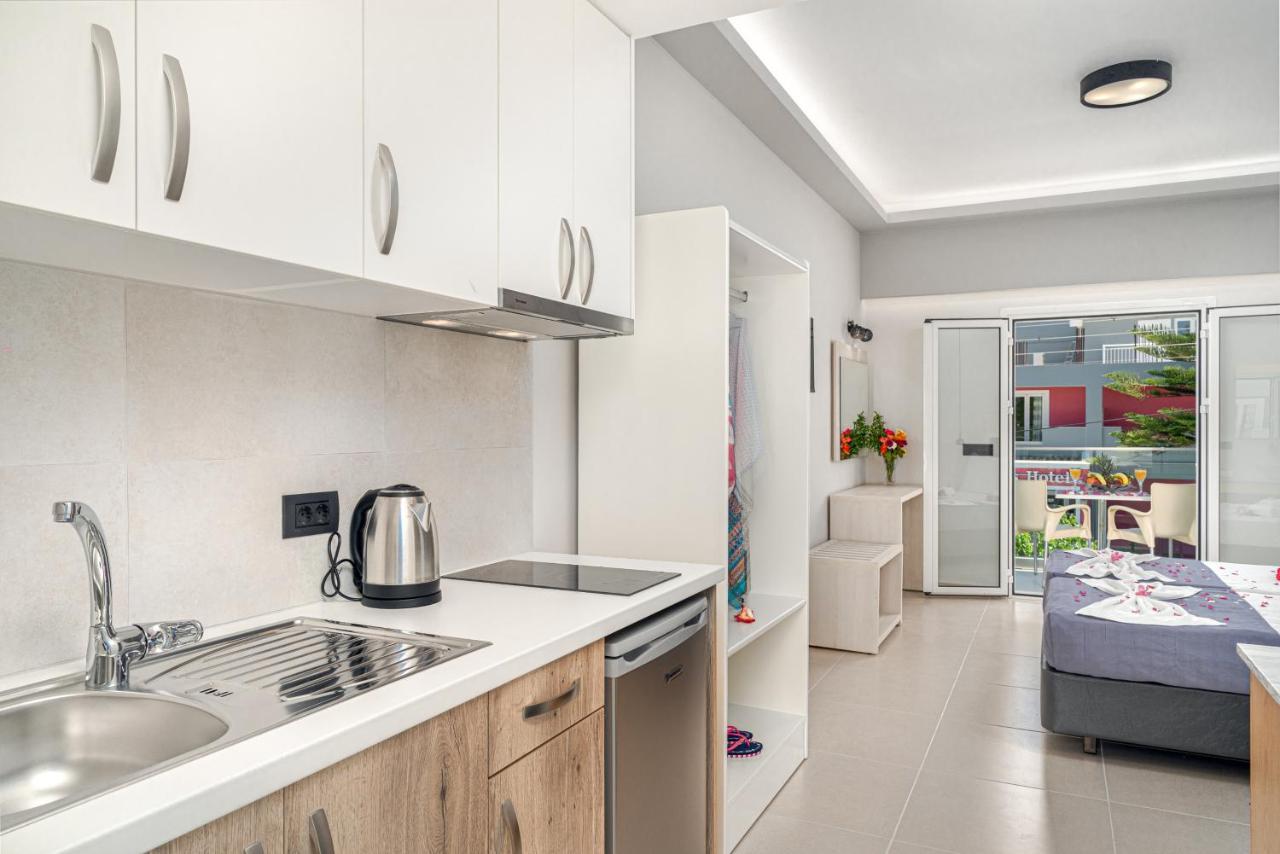 Breeze Luxury Rooms Laganás Eksteriør bilde